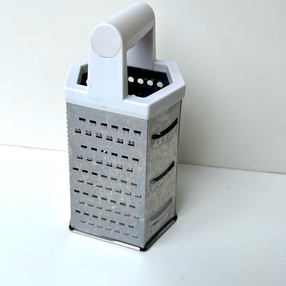 Stainless Steel 6 Sided cheese food Grater, 5.5" x 4.5" x 9.25"